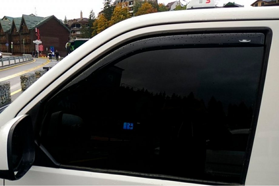 Volkswagen T5 Multivan 2003–2010 Insteek raamwindschermen (2 st., HIC) Image