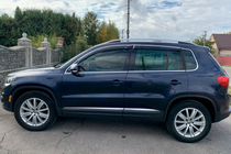 Volkswagen Tiguan 2007–2016 Raamdeflectors met chroomstrip (4 stuks, HIC) foto 2