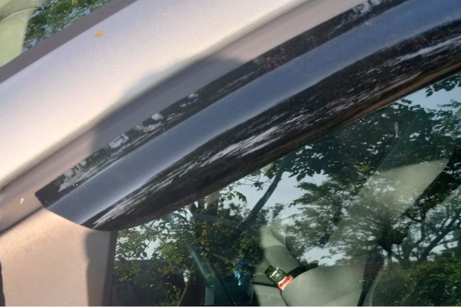 Volkswagen Touran 2003–2010 Raamdeflectoren (4 stuks, HIC) Foto 3
