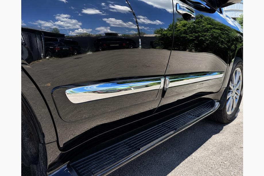 Lexus LX570/450d 2008–2022 Set deurstrips (2008-2016) Witte kleur Image
