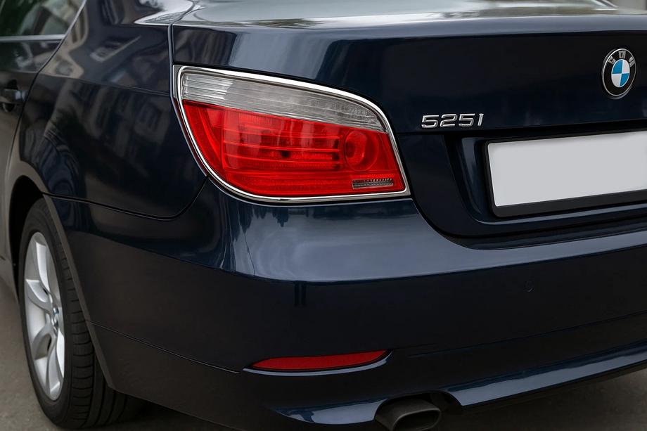 BMW 5 Serie E60/E61 2003–2010 Achterlicht afdekkappen (2 stuks, kunststof) Image