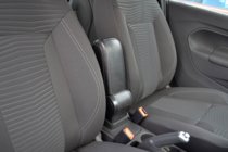 Renault Duster 2018–2024 Armsteun voor in de bekerhouder foto 4
