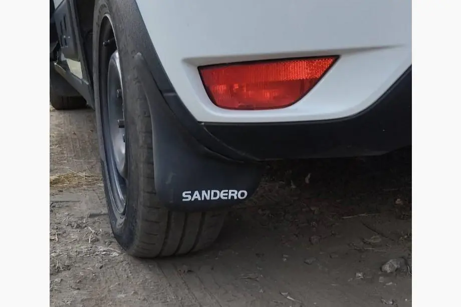 Renault Sandero 2013–2022 Achterspatlappen (2 stuks) Foto 3