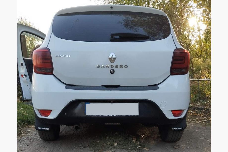 Renault Sandero 2013–2022 Achterspatlappen (2 stuks) Foto 4
