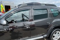 Dacia Duster 2008–2018 Raamdeflectoren (4 stuks, HIC) foto 1