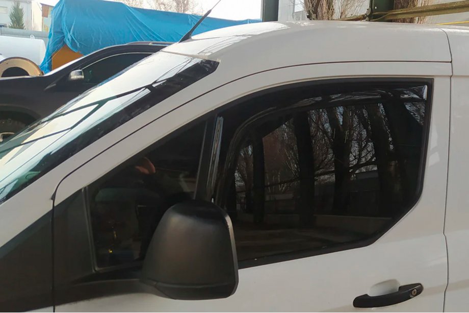 Ford Connect 2014–2021 Insteek raamwindschermen (2 st., HIC) Image