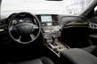 Test van de zakelijke sedan Infiniti Q70 foto 8