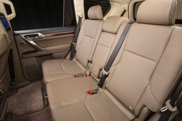 Review van de premium SUV Lexus GX460 Foto 7