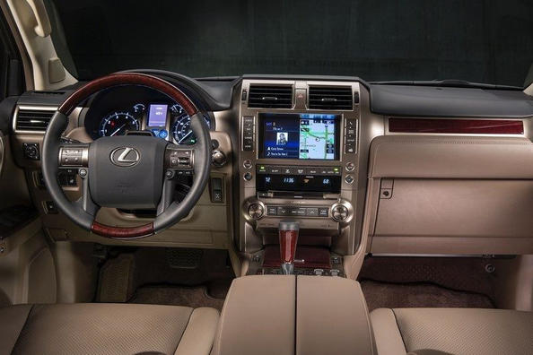 Review van de premium SUV Lexus GX460 Foto 6