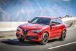 Review van de compacte crossover Alfa Romeo Stelvio foto 2