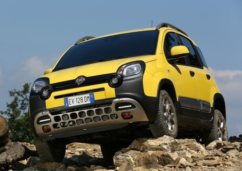 Offroad-modificatie van de hatchback Fiat Panda Cross