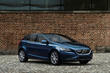 Review van de vijfdeurs hatchback Volvo V40 foto 2