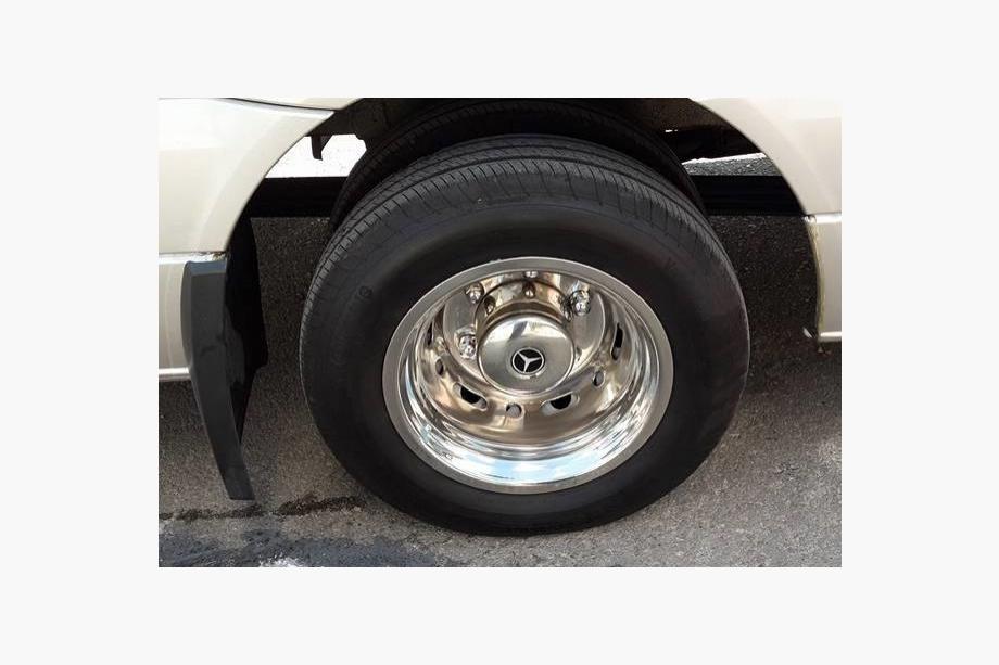 Mercedes Sprinter W906 2006–2018 RVS wieldoppen Exclusive V1 (2-delig, set van 4) 2006-2013 Foto 4