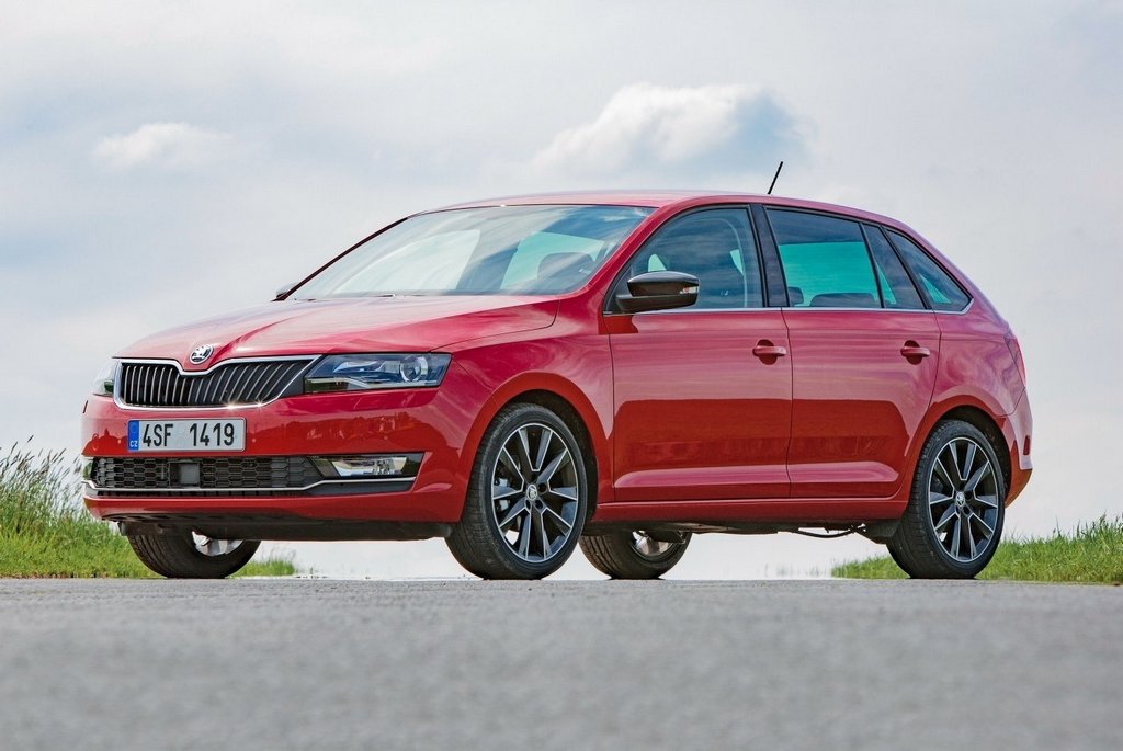 Vernieuwd model van hatchback Skoda Rapid Spaceback