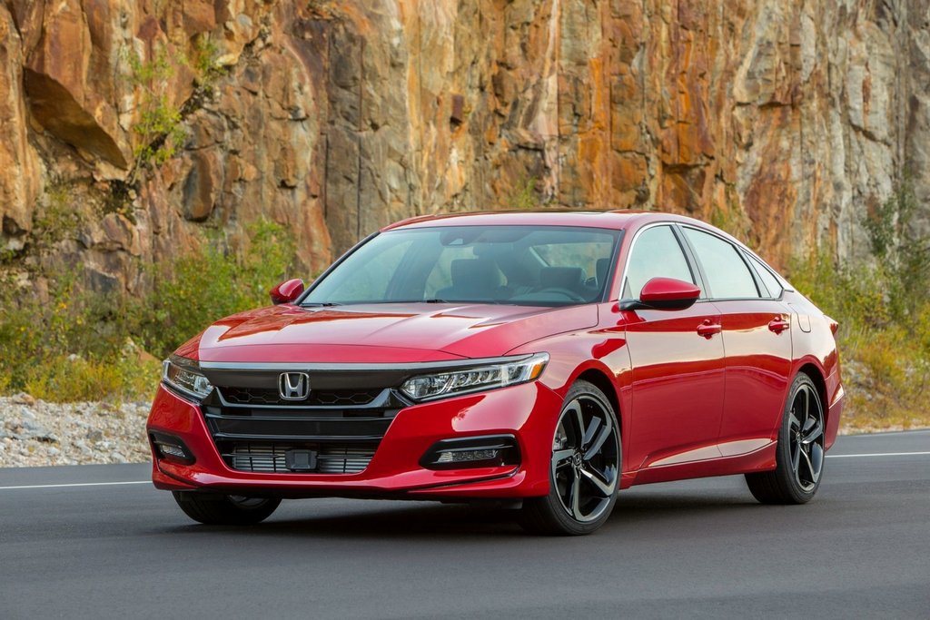 Review van de tiende generatie Honda Accord sedan