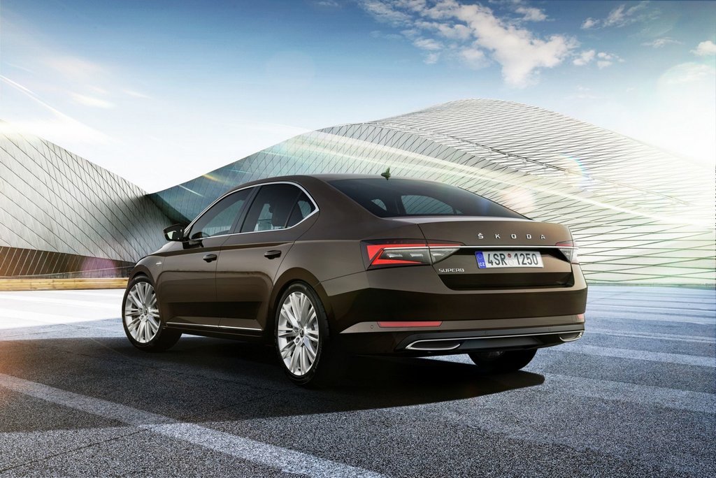 Review van de vernieuwde Skoda Superb liftback uit 2019