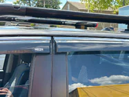 Toyota Hilux 2015– Raamwindschermen met chromen sierlijst (set van 4, Niken) foto 8