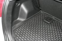 Kia Venga 2010–2019 Bovenste kofferbakmat (Novline) HB foto 4