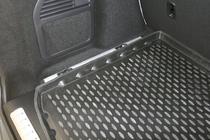 Range Rover Evoque 2012–2018 Rubberen kofferbakmat (met adaptief bevestigingssysteem) (Novline) vanaf introductie foto 3