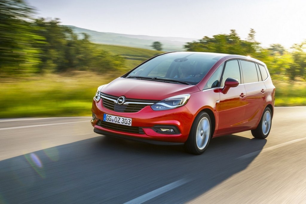 Review van de compacte MPV Opel Zafira