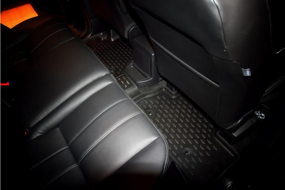Land Rover Freelander II 2006–2014 3D rubberen automatten voor interieur (4 stuks, Novline) Foto 3