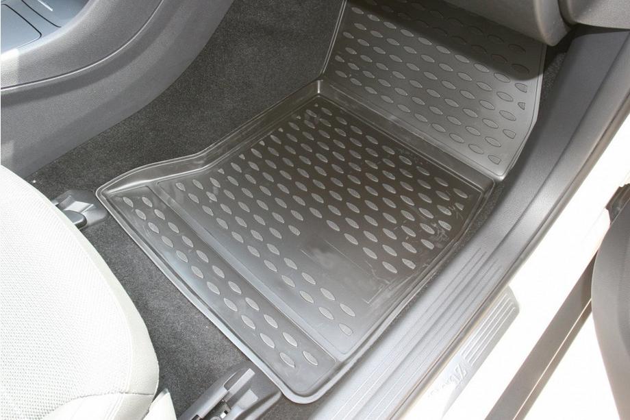 Mercedes GLA X156 2014–2019 Rubberen vloermattenset voor interieur (4 stuks, Novline) Foto 3