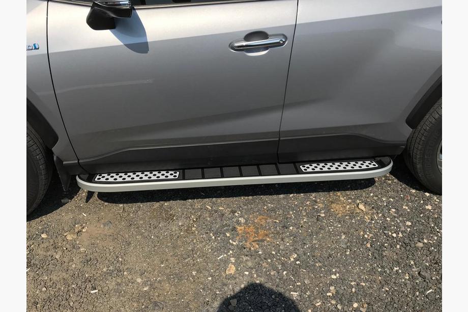 Toyota Rav 4 2019–2025 Tayga V2 side steps (2 stuks, aluminium) Foto 6