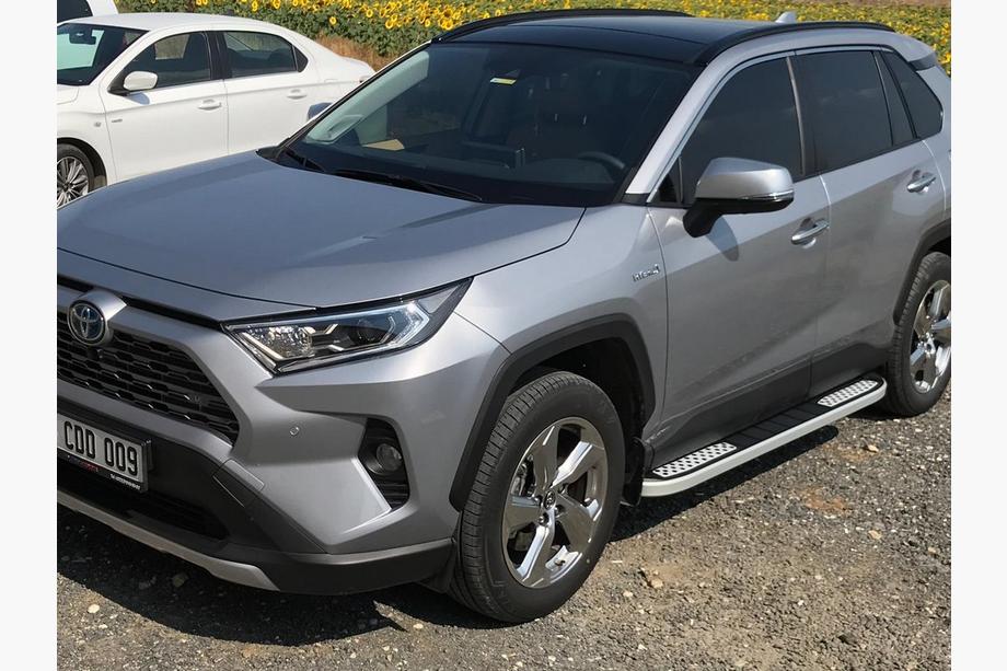 Toyota Rav 4 2019–2025 Tayga V2 side steps (2 stuks, aluminium) Foto 5