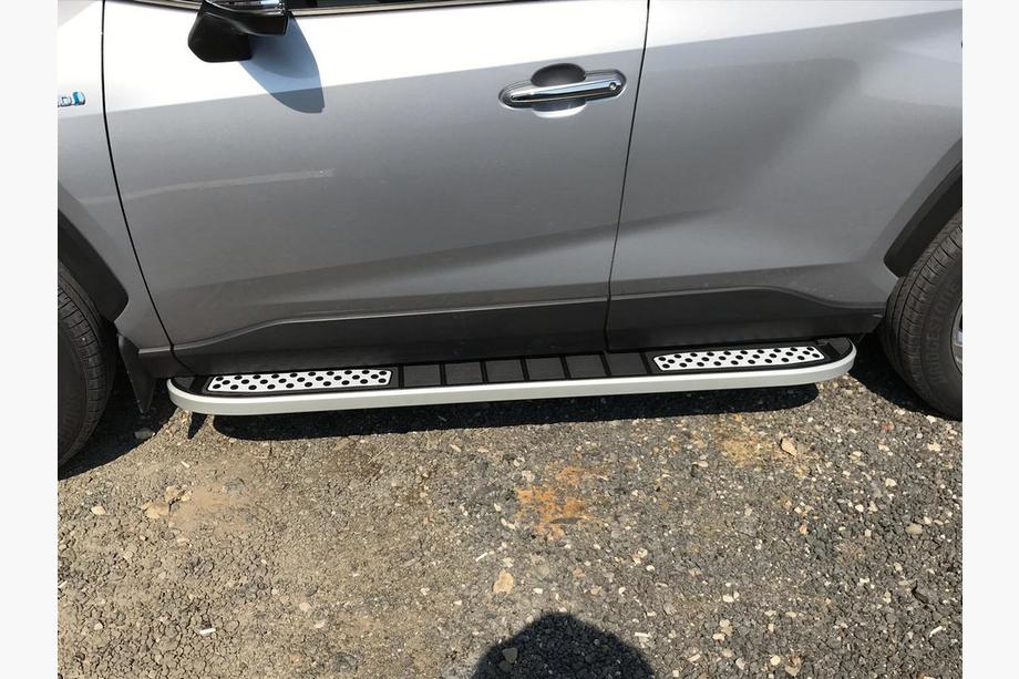 Toyota Rav 4 2019–2025 Tayga V2 side steps (2 stuks, aluminium) Foto 13