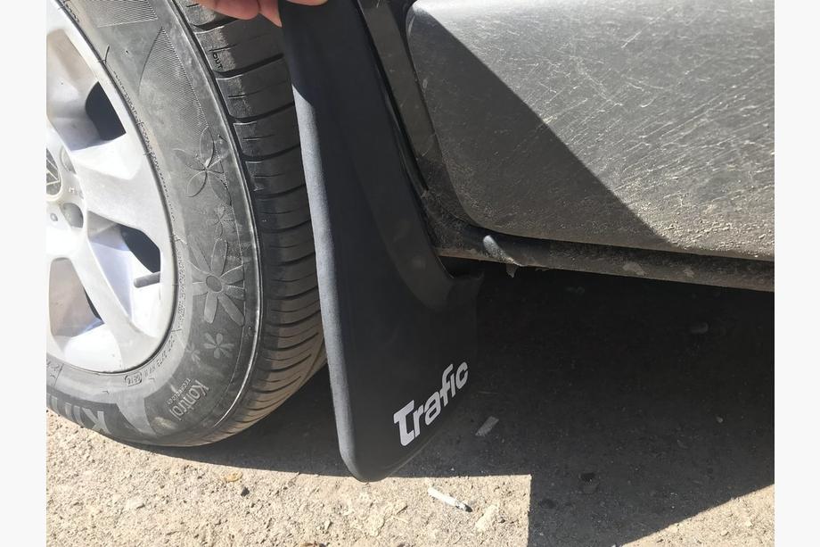 Renault Trafic 2001–2015 Premium spatlapset (2 stuks, rubber) Foto 4