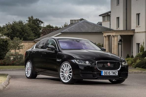 Review van de premium sedan Jaguar XE