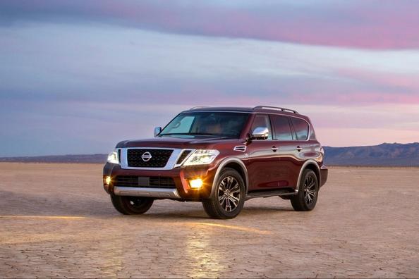 Review van de tweede generatie Nissan Armada, een ladderframe-SUV