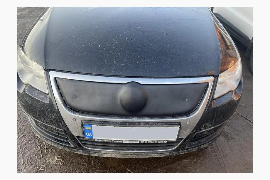 Volkswagen Passat B6 2006–2012 Winterafdekking voor grille (bovenste) Foto 2