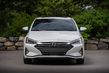 Compacte sedan Hyundai Elantra in vernieuwde vorm foto 7