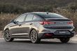 Compacte sedan Hyundai Elantra in vernieuwde vorm foto 6