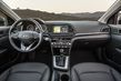 Compacte sedan Hyundai Elantra in vernieuwde vorm foto 11