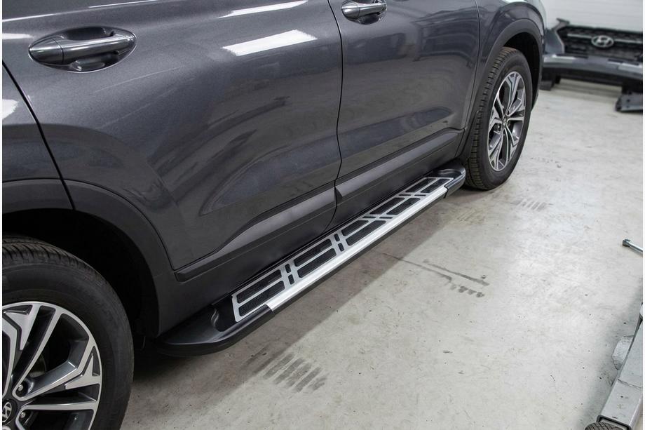 Hyundai Santa Fe 4 2018–2023 Sunrise side steps (2 stuks, aluminium) Image