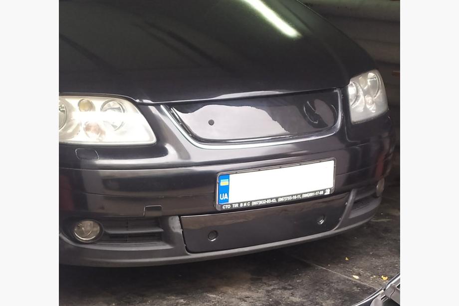Volkswagen Touran 2003–2010 Onderste wintergrille, 2003-2006) Glanz Foto 3