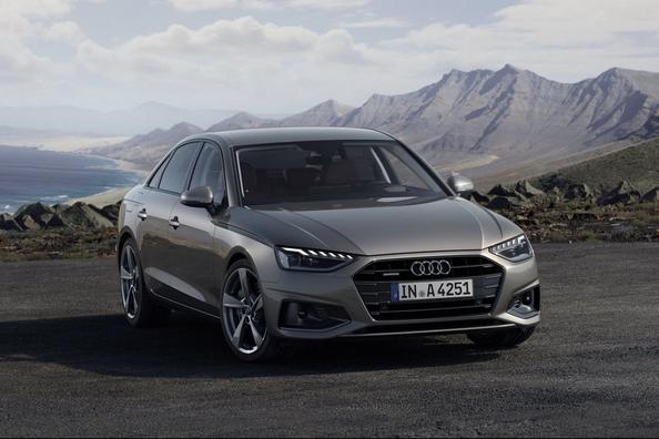 Test van de middenklasse sedan Audi A4