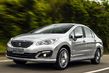 Test van de compacte sedan Peugeot 408 foto 2