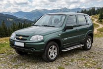 Chevrolet Niva 1998–2020 Zijtreden Maydos V2 (2 st., aluminium/RVS) foto 1
