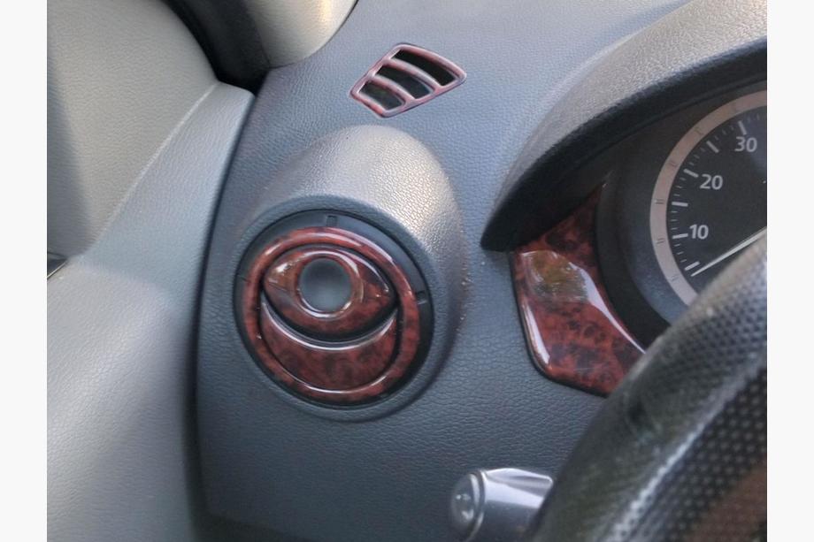 Renault Logan I 2005–2008 Dashboard sierlijsten (Meric, Turkije) Titanium Foto 8