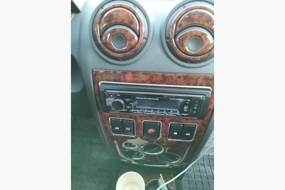 Renault Logan I 2005–2008 Dashboard sierlijsten (Meric, Turkije) Titanium Foto 7