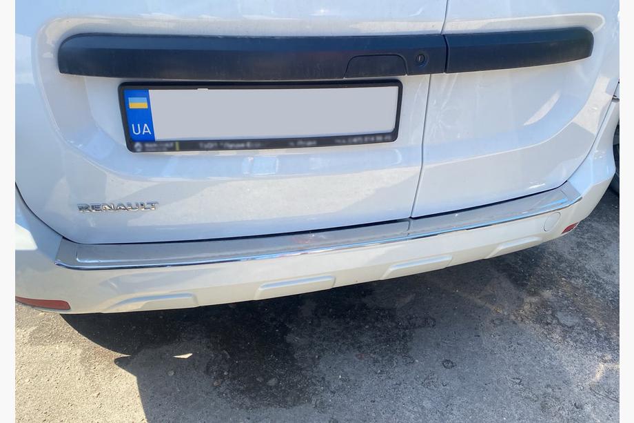 Dacia Dokker 2013–2022 RVS sierlijst voor achterbumper Carmos (RVS) Foto 1