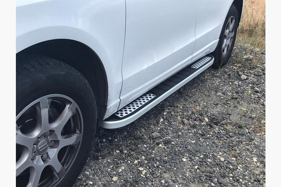 Audi Q5 2008–2017 Tayga V2 side steps (2 stuks, aluminium) Image