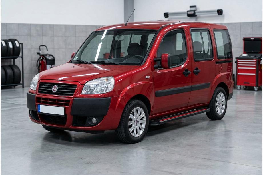 Fiat Doblo I 2005–2010 Side steps Maya Red (2 stuks, aluminium) Standaard basis Image