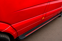 Mercedes Sprinter W906 2006–2018 Side steps Maya Red (2 stuks, aluminium) Lang/Extra lang foto 3