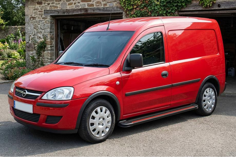 Opel Combo 2002–2012 Side steps Maya Red (2 stuks, aluminium) Image