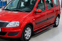 Renault Logan MCV 2005–2013 Side steps Maya Red (2 stuks, aluminium) foto 3