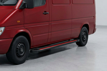 Volkswagen LT 1995–2006 Side steps Maya Red (2 stuks, aluminium) foto 1